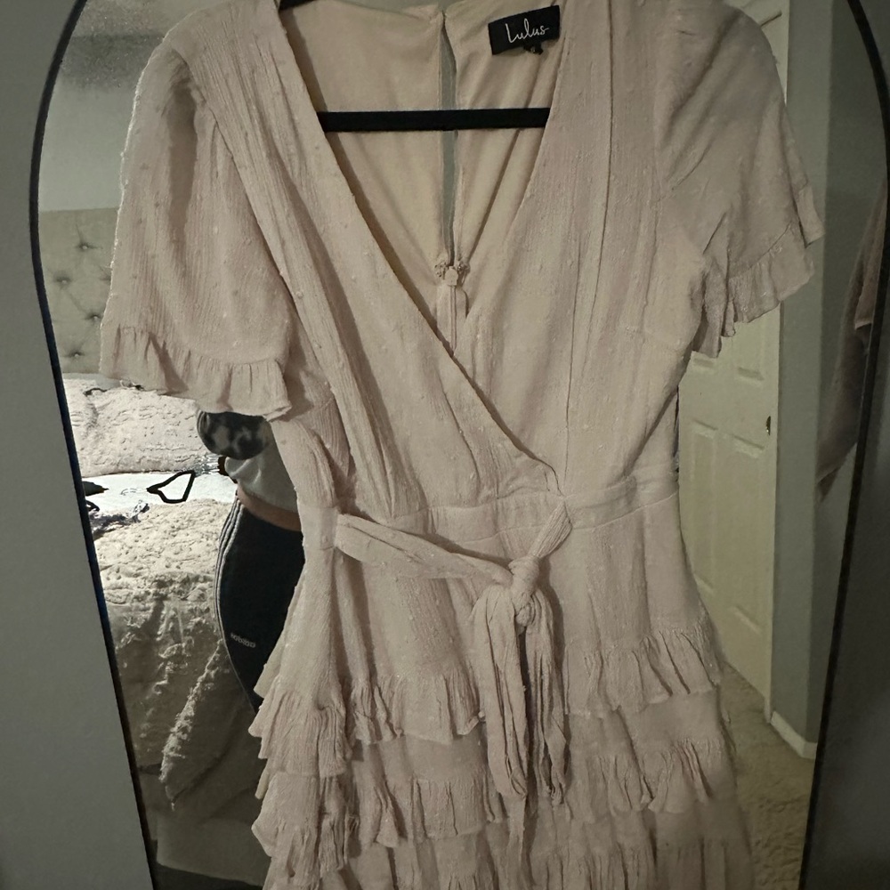 Lulus beige mini dress